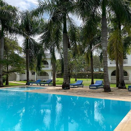 מומבסה Royal Palms Apartment A4 מראה חיצוני תמונה
