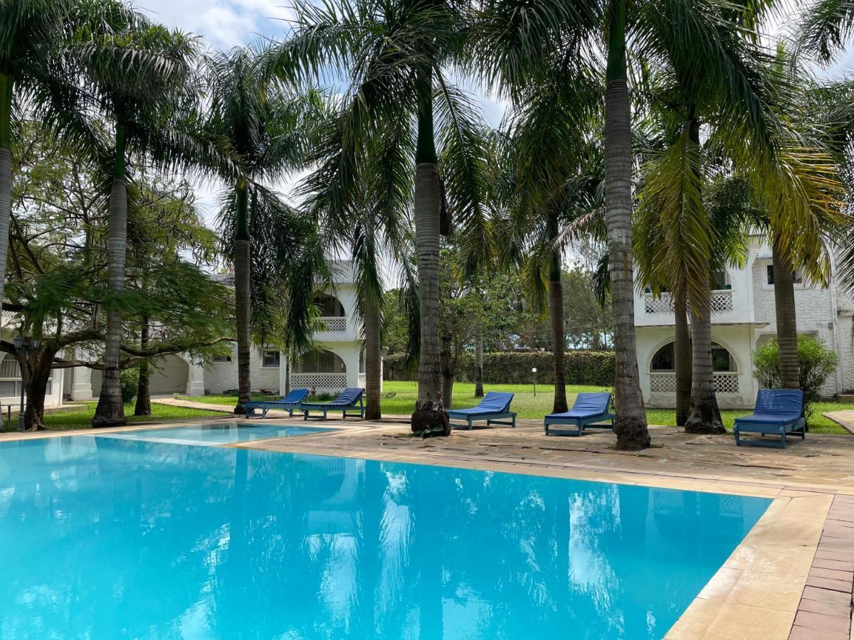 מומבסה Royal Palms Apartment A4 מראה חיצוני תמונה