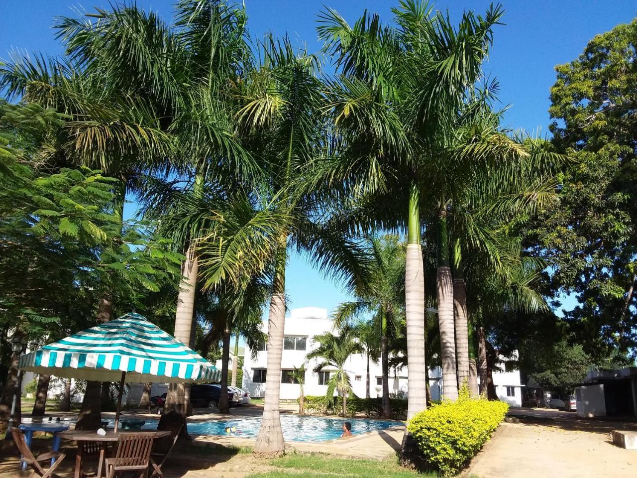 מומבסה Royal Palms Apartment A4 מראה חיצוני תמונה