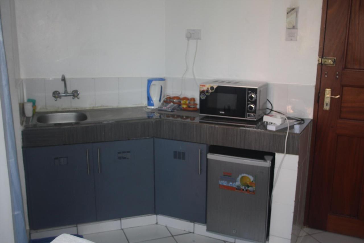 מומבסה Royal Palms Apartment A4 מראה חיצוני תמונה
